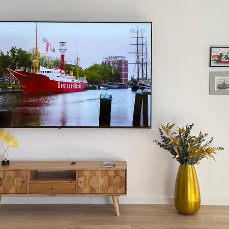 아파트 Feuerschiff-panorama - Neue Moderne In Der Innenstadt Mit Blick Uebers Wasser 엠덴