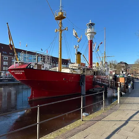 Feuerschiff-panorama - Moderne In Der Innenstadt Mit Wasserblick Lejlighed *